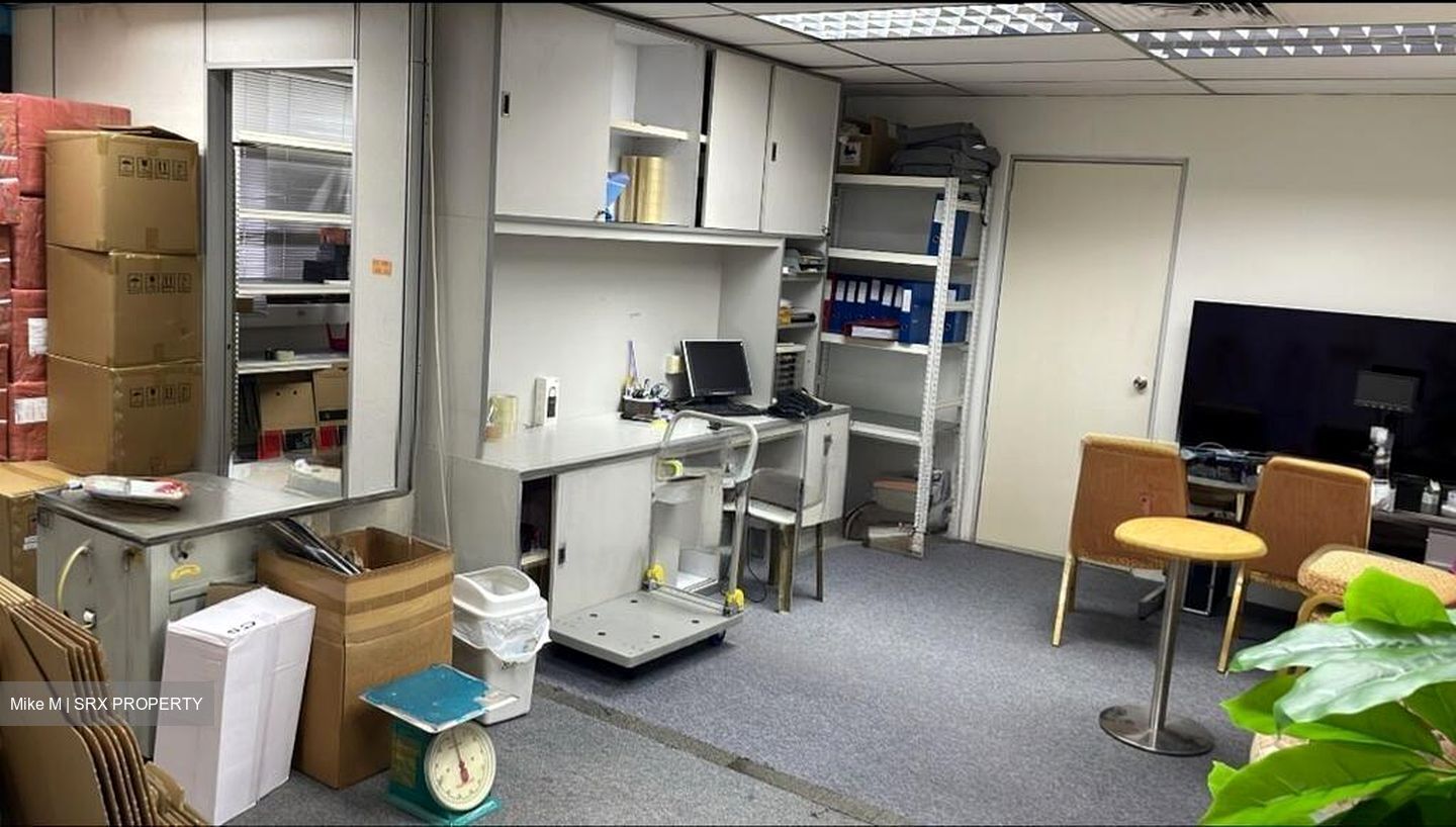 Sim Lim Tower (D8), Office #572104371